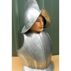 Rintapanssari ja kypärä Rintapanssari ja kypärä